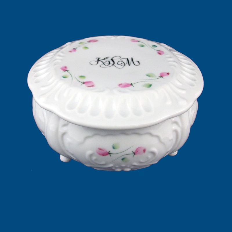 Porcelain Round Scallop Box on Legs*
