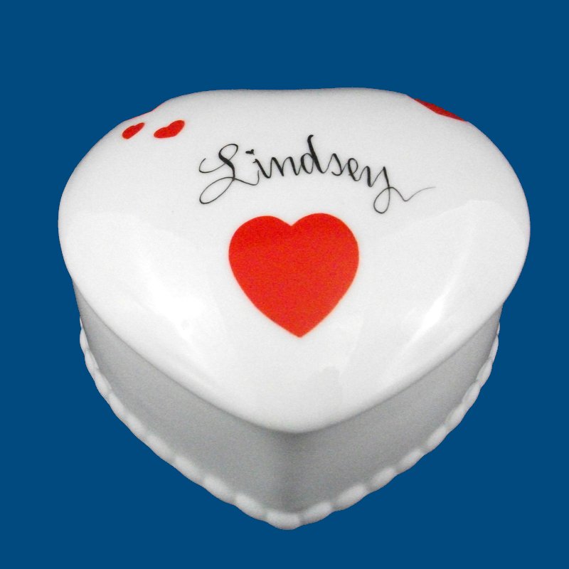 Lg Valentine Heart Box with Red Hearts